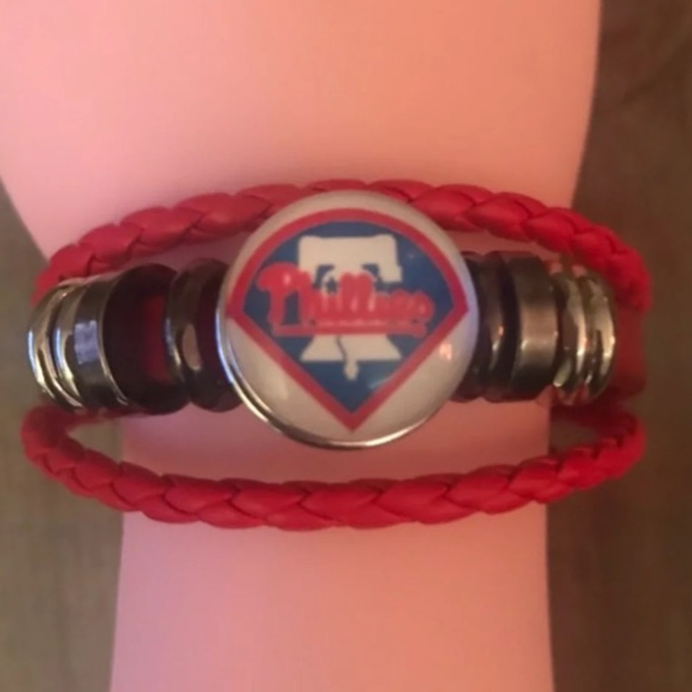 Philadelphia Phillies Braided Leather Bracelet - Picture 4 of 8